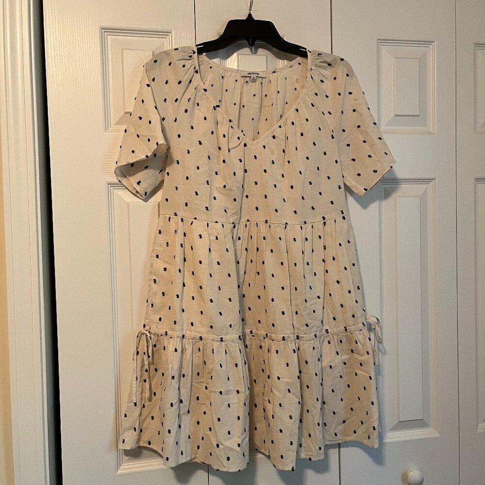 Dress - Picture 1 of 3